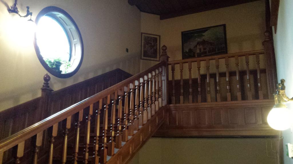 Kocsis Panzio Es Etterem Bed and Breakfast Komárom Eksteriør billede
